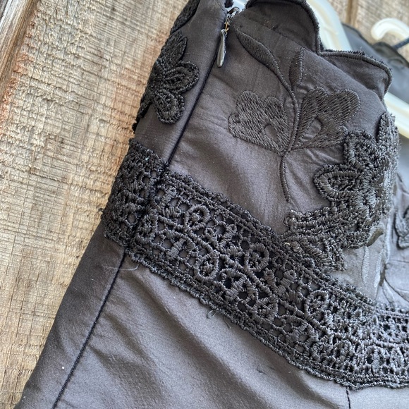 SHANI 100% silk hand beaded strapless dress - Picture 8 of 15